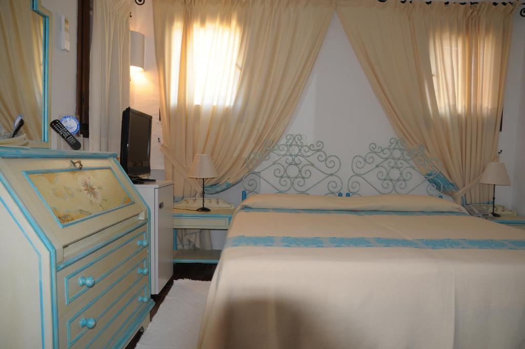 Capriccioli Hotel 4*